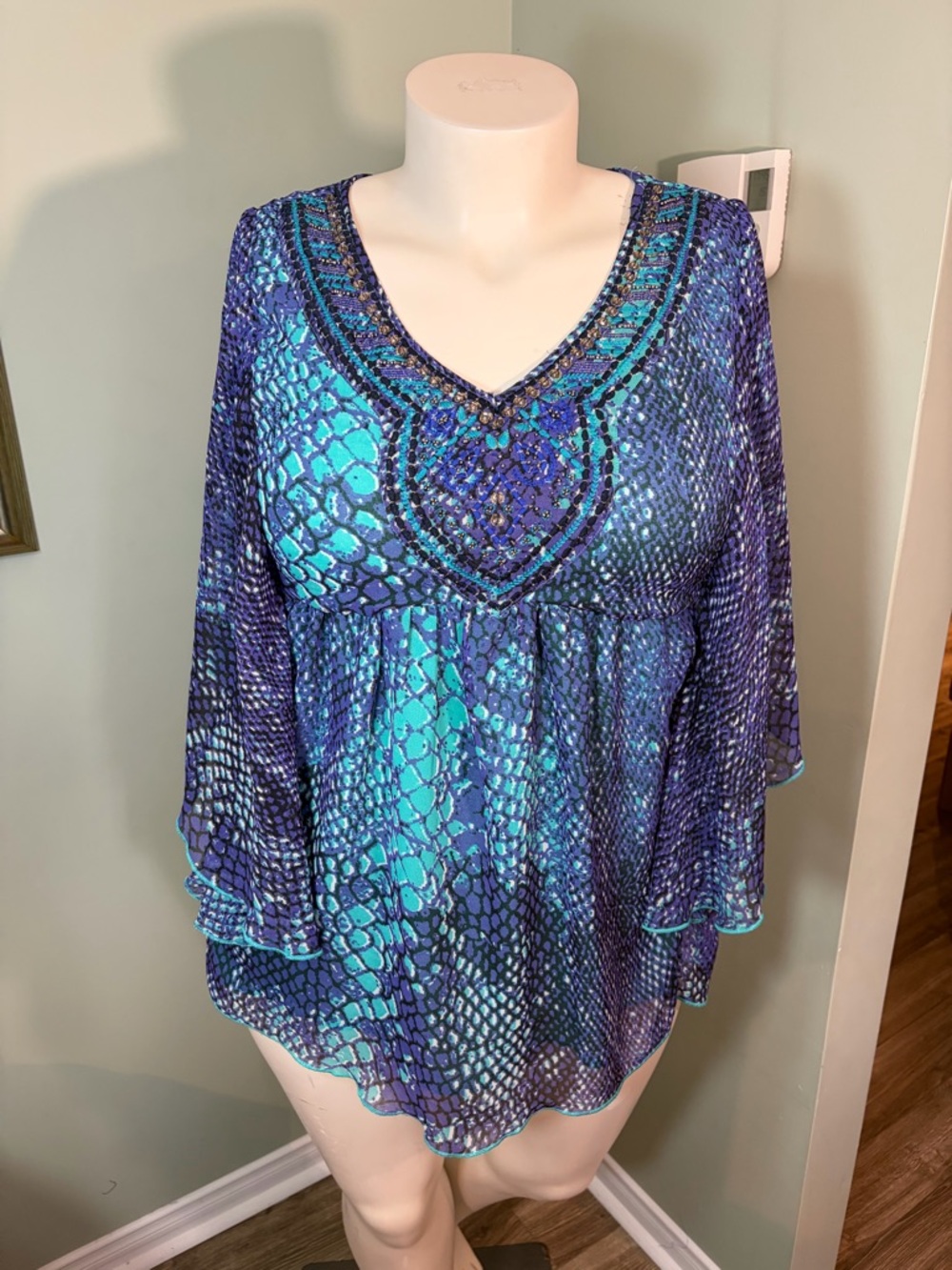39. Per Una Blue & Teal Beaded V-Neck Tunic Top